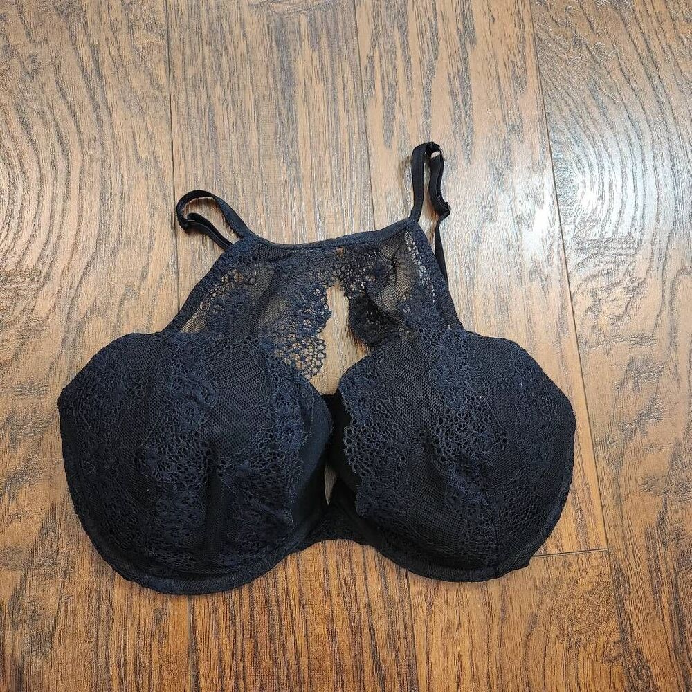 Adore Me Uniqla push-up bra